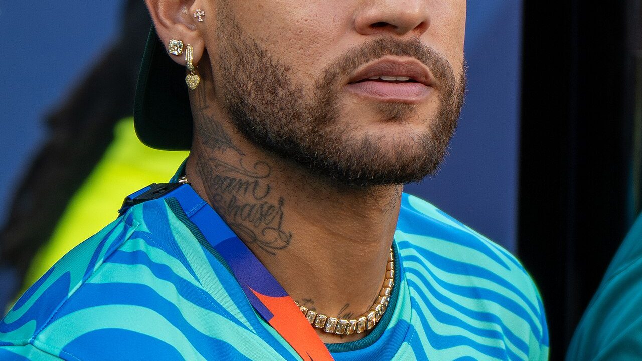 Amanda Kimberlly registra B.O. por ataques online contra filha de 2 anos com Neymar