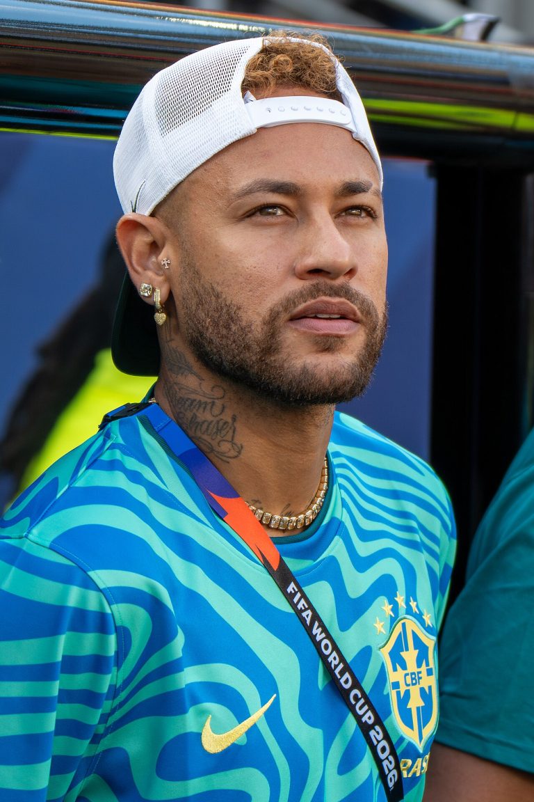 Amanda Kimberlly registra B.O. por ataques online contra filha de 2 anos com Neymar