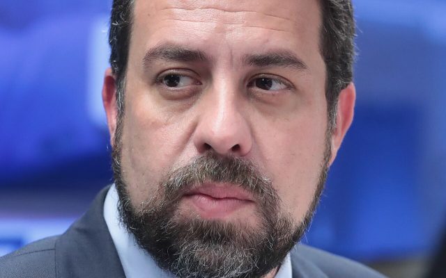 Boulos e Pavanato trocam xingamentos em aeroporto; vídeo de 36 segundos circula