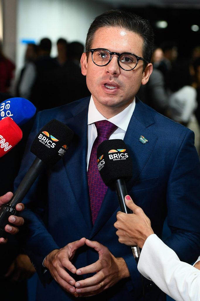 Centrão fecha com Motta, mas PL, maior bancada da Câmara, ameaça lançar candidato