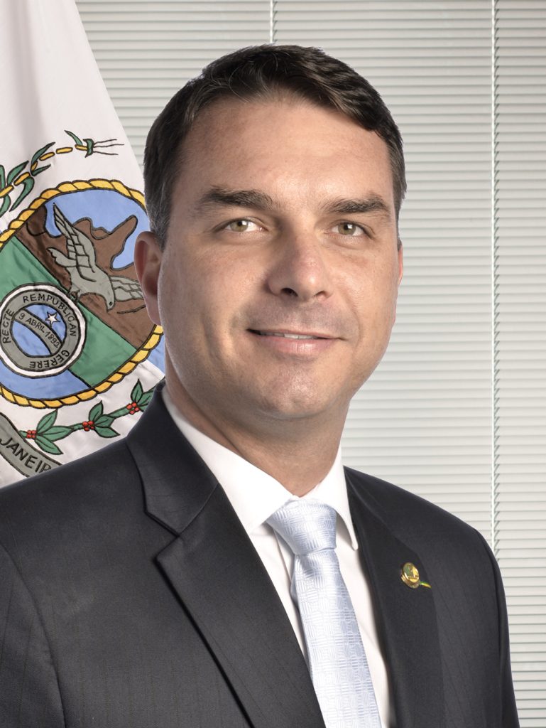 Flávio reage a plano sobre o mínimo: 'Aposentado, fique tranquilo'