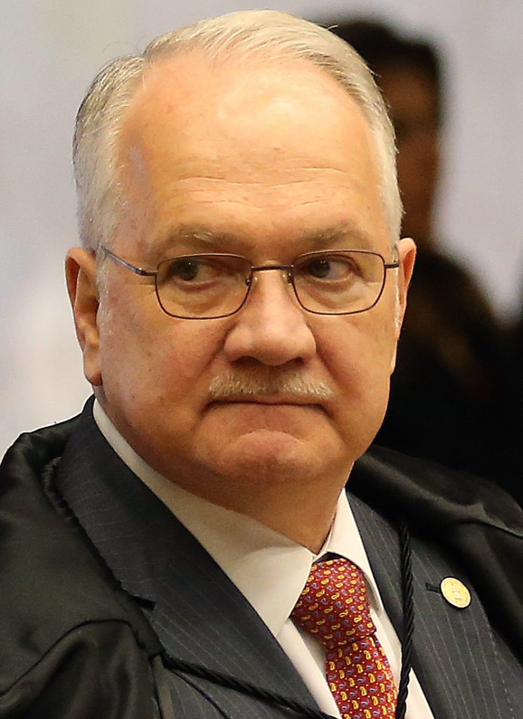 PF leva a Fachin arquivos do caso Master que citam ministros do Supremo