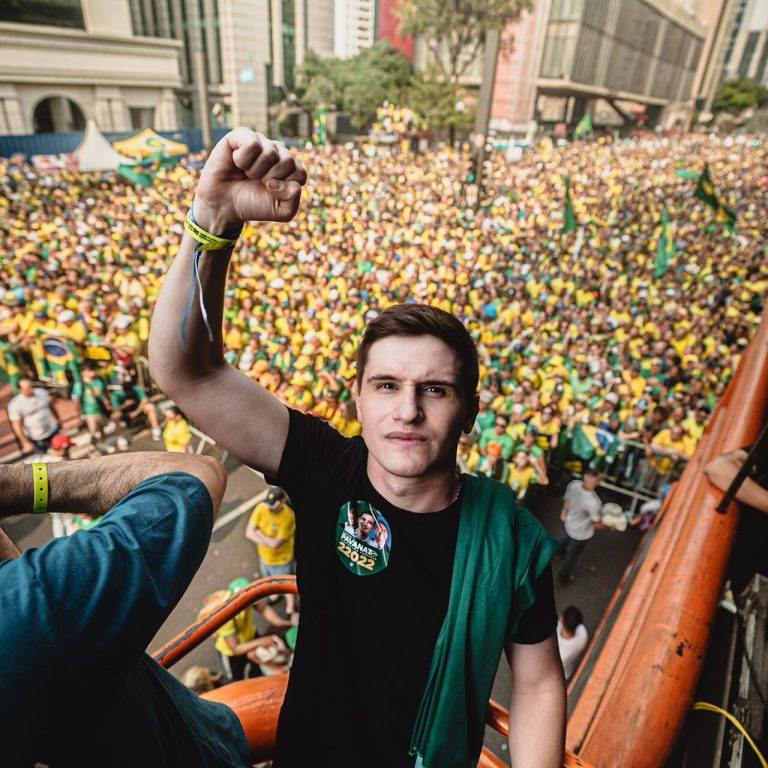 Professor da PUC-SP denuncia perseguição e crava: “não vou recuar um milímetro”